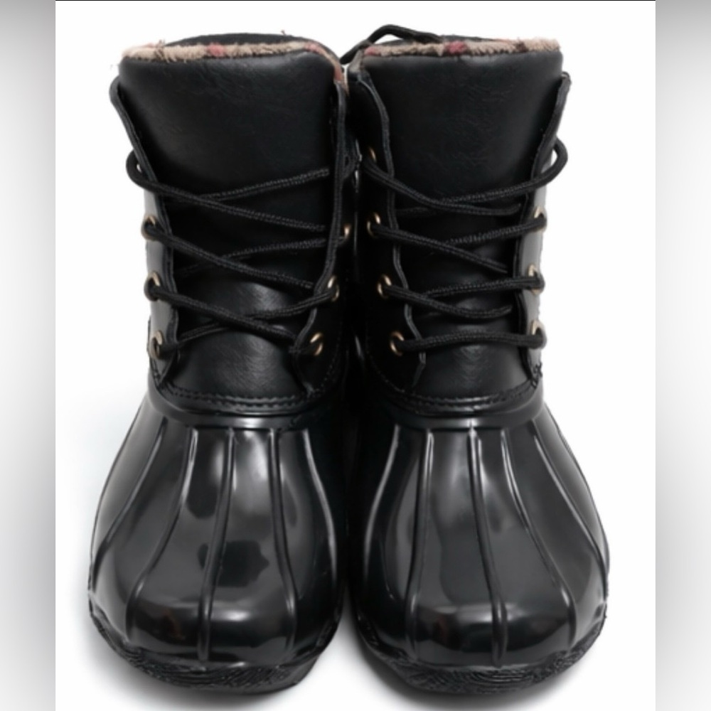 Jessica Carlyle Black Duck Boots Plaid Lined Waterproof Lace Up Boots